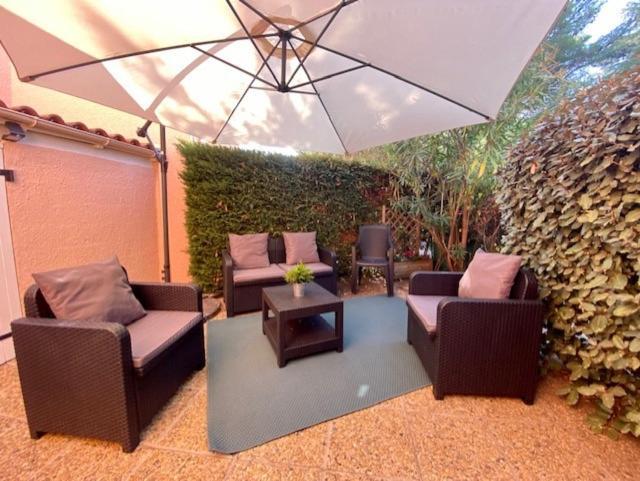 Chez Ulysse La Londe-les-Maures Exterior foto